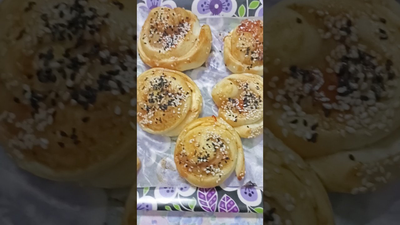 Chicken Veg Rolls/ Cinnamon Rolls #bakingideas #bakingtime #kidslunch box #ideasbyfarheen #baking