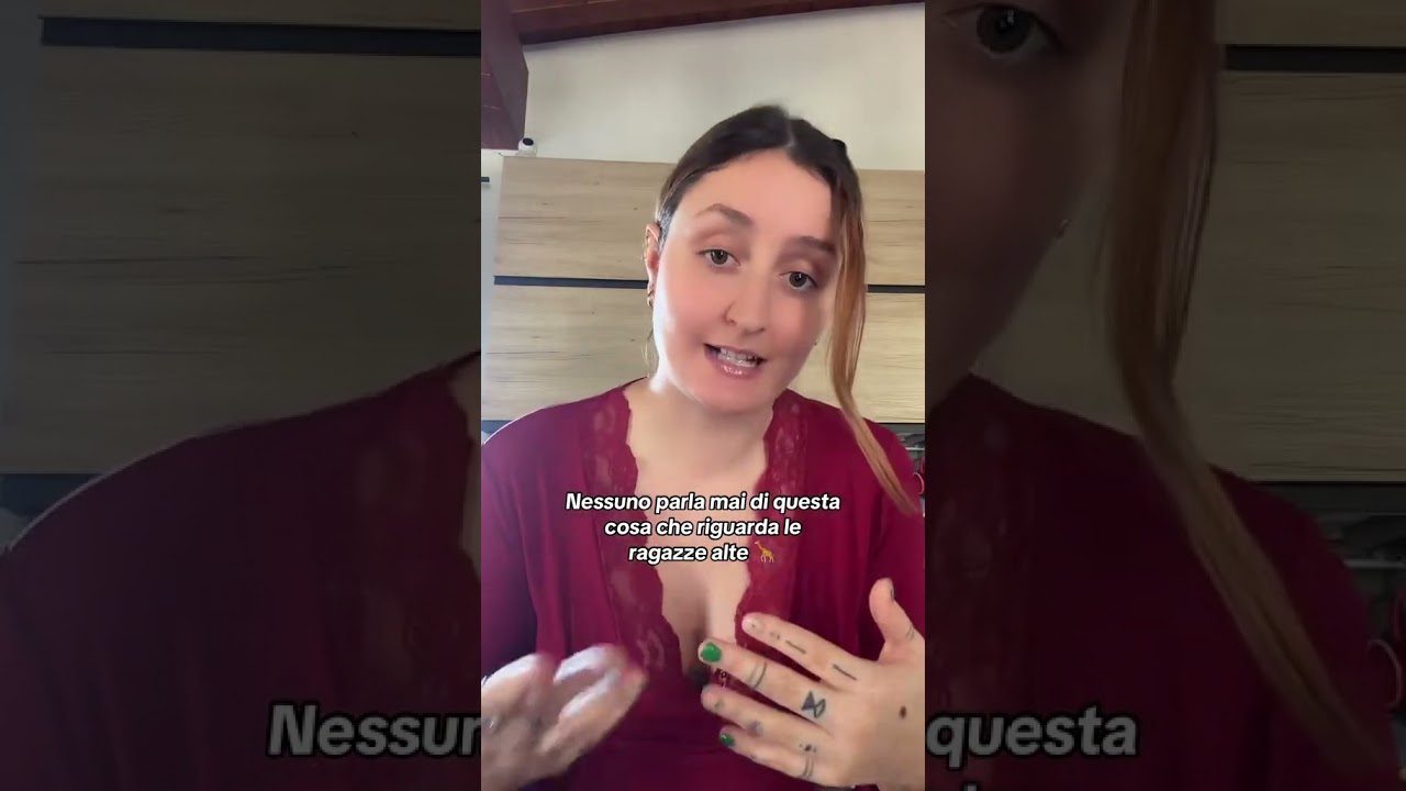 Ragazze alte e abbracci: un disastro