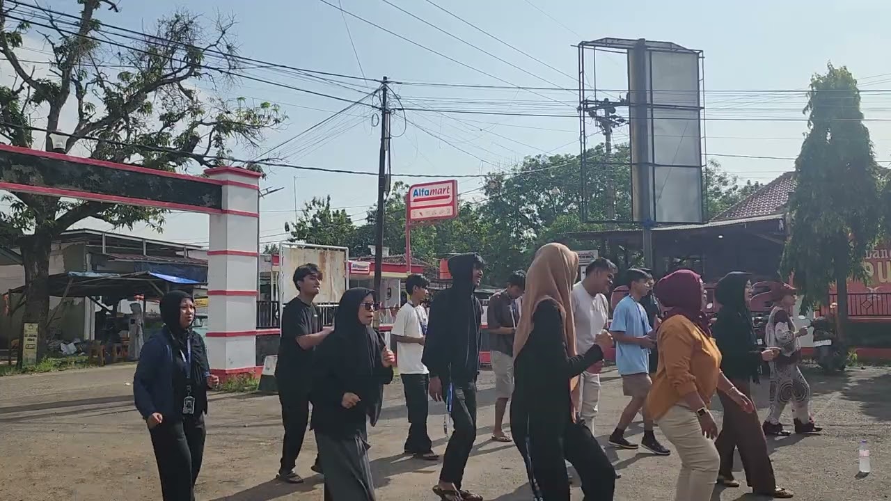 Senam (gemu fa mi re) bersama KKN UNPAD desa Sidadadi haurgeulis