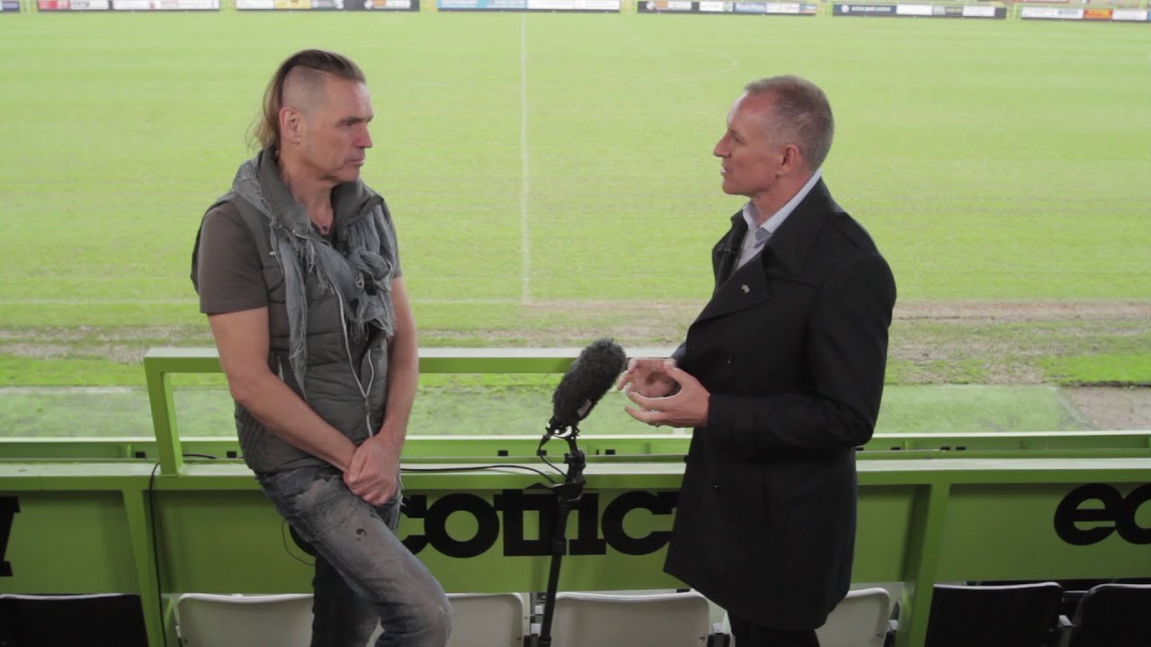 Jay Weatherill meets Dale Vince at FGRFC