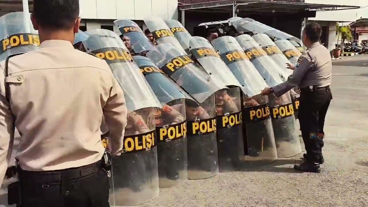 Latihan Dalmas Satsamapta Polres Pamekasan