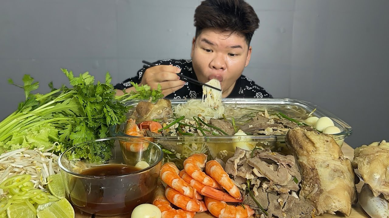Hủ Tiếu Nam Vang Xí Quách Siêu Ngon Nóng Hỏi Vừa Thổi Vừa Ăn | Dương Doubar