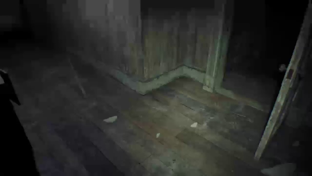 Fake joker plays resident evil part 1 (wheres mia!?!