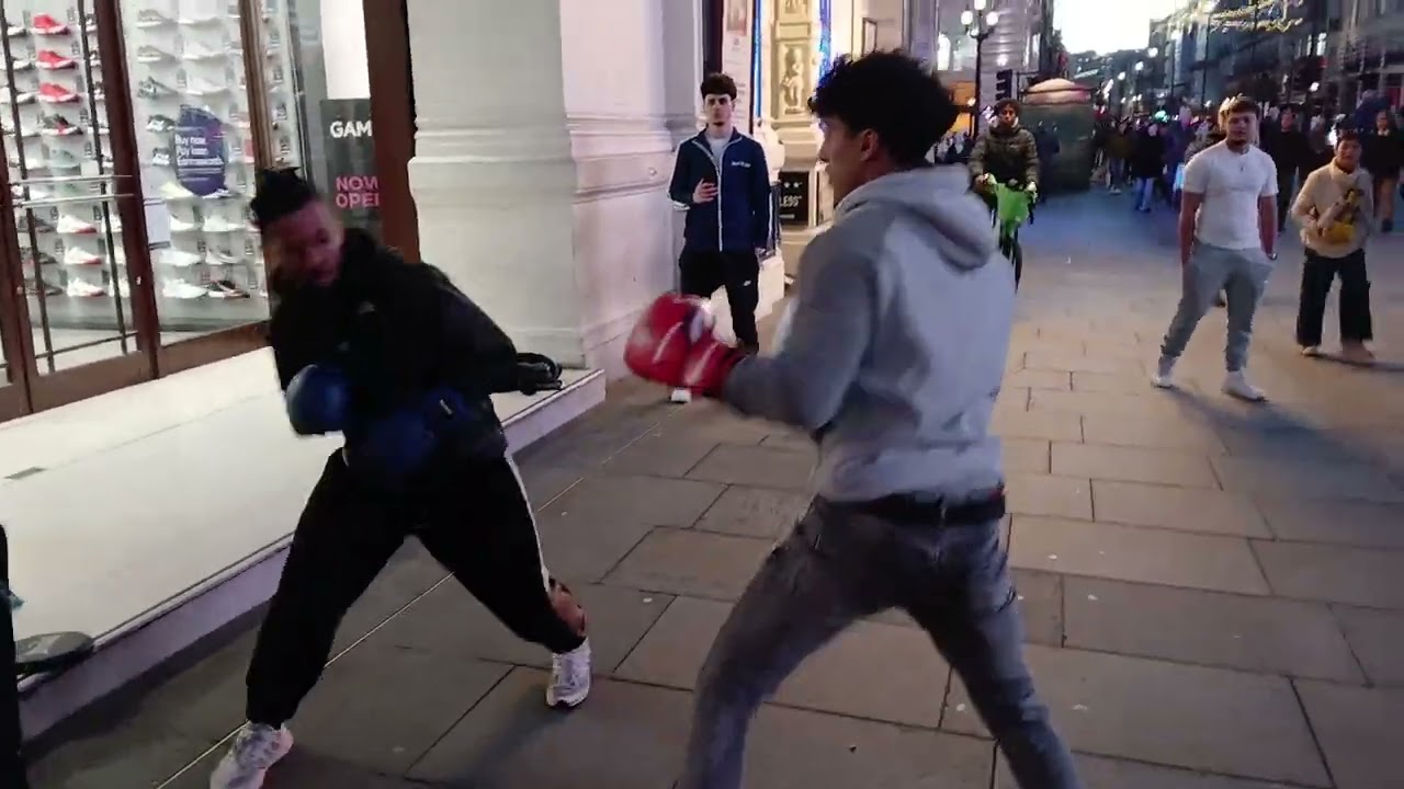 Self Taught boxer Vs Amateur Boxer technical Sparring