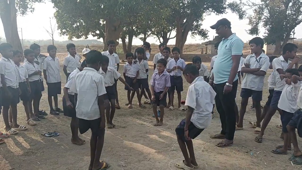 In and out game , class 2 and 3, Hirapur pups, Umerkote 