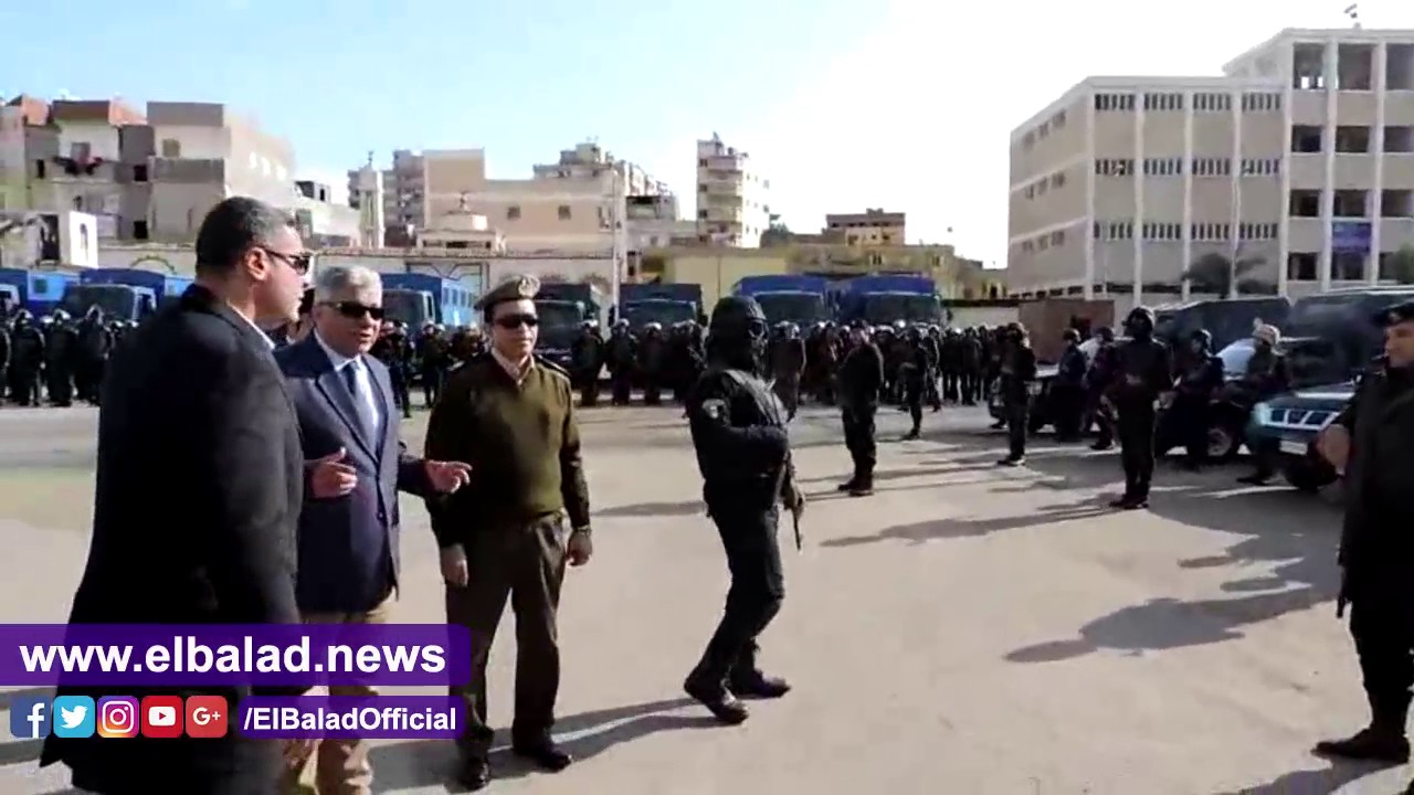 صدى البلد | مدير أمن البحيرة يتفقد قوات تأمين الاحتفال بعيد الميلاد