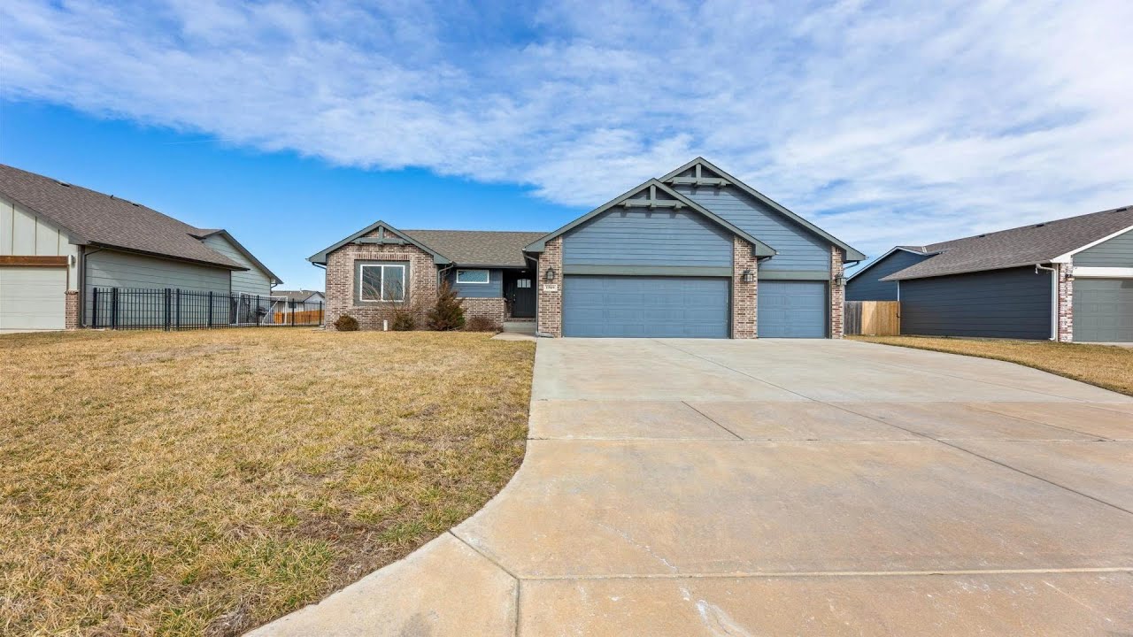 NEW LISTING: 1509 N Aster St Andover KS 67002