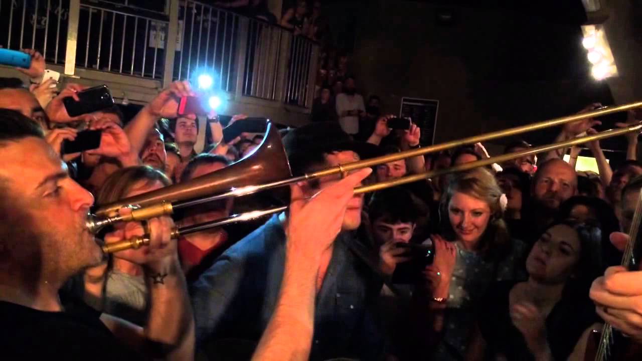 Augustines - Weary Eyes (Live)