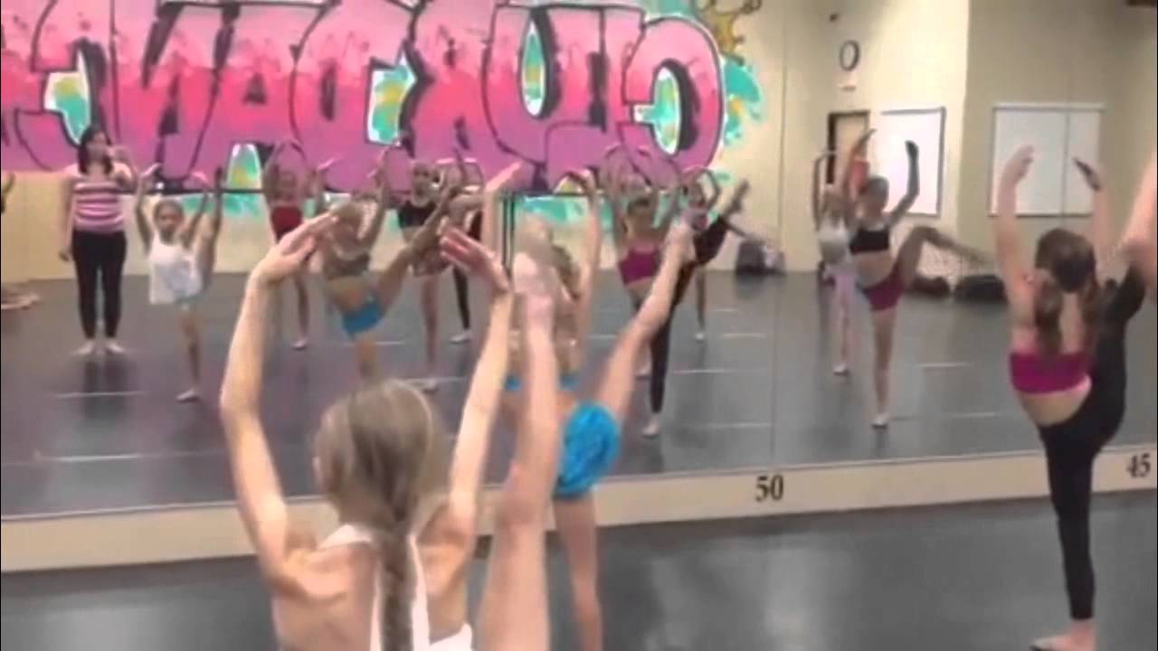 Club Dance Studio Minis - Crazy Kids!