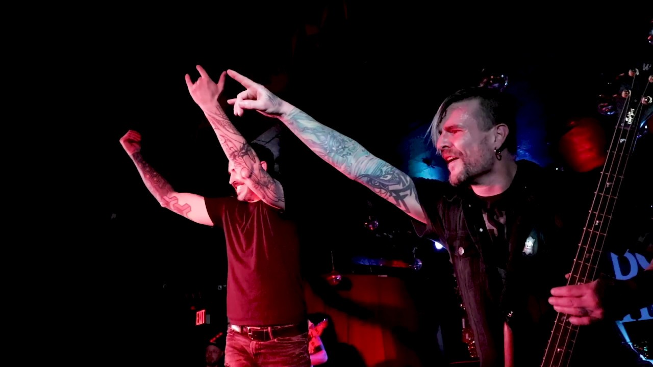 Bonds of Mara - Right Here In My Arms (HIM Cover) Live At The Legendary Horseshoe Tavern in Toronto