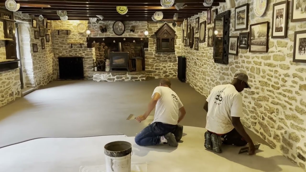 Faire un sol en béton ciré près de Quimper, Finistère, Bretagne