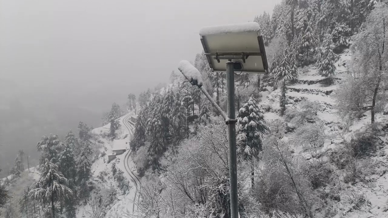 Chamba salooni fast snowfall👌👌👌