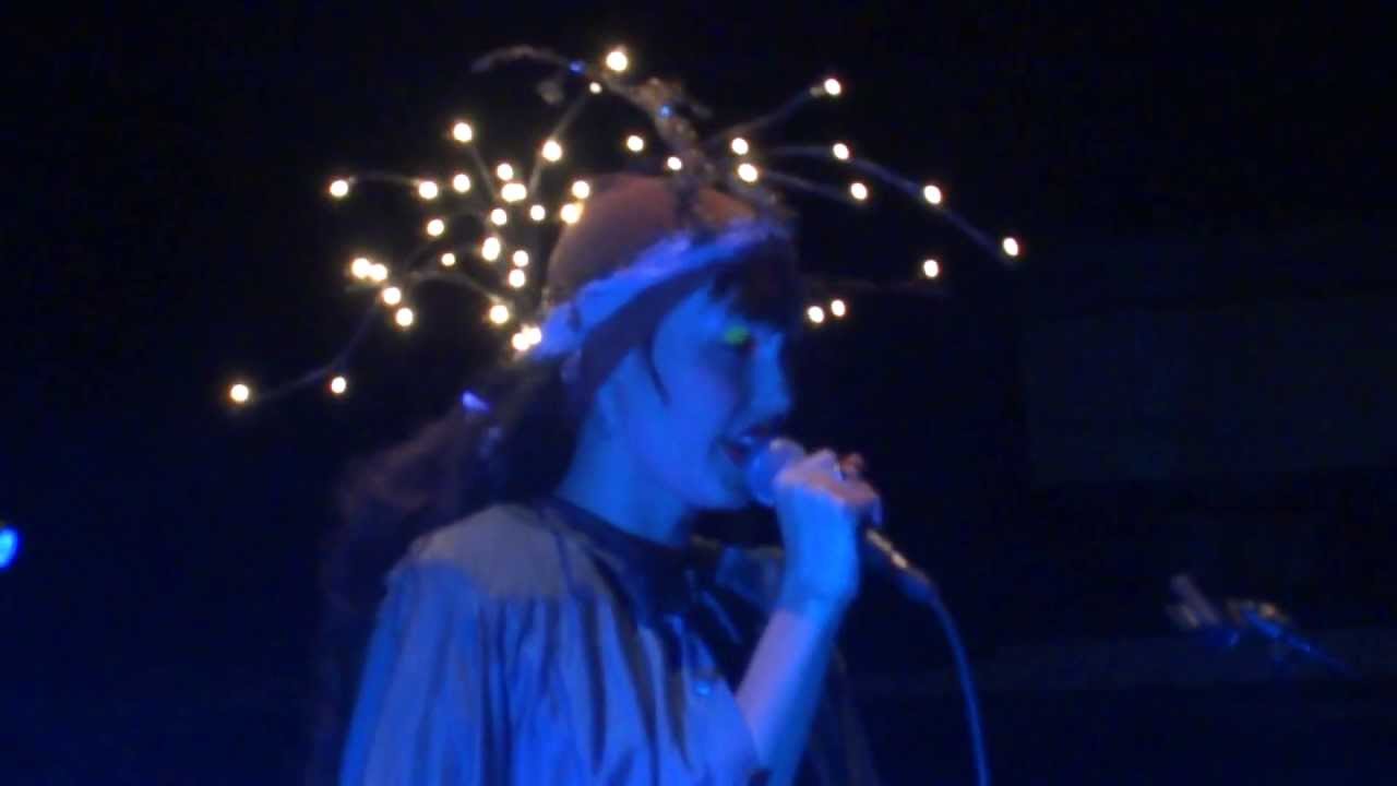 CocoRosie - End of Time - Full Live @Le Trianon Paris - 28.05.2013 (2)