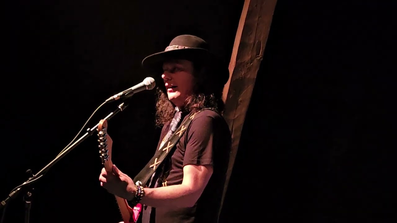 Anthony Gomes 