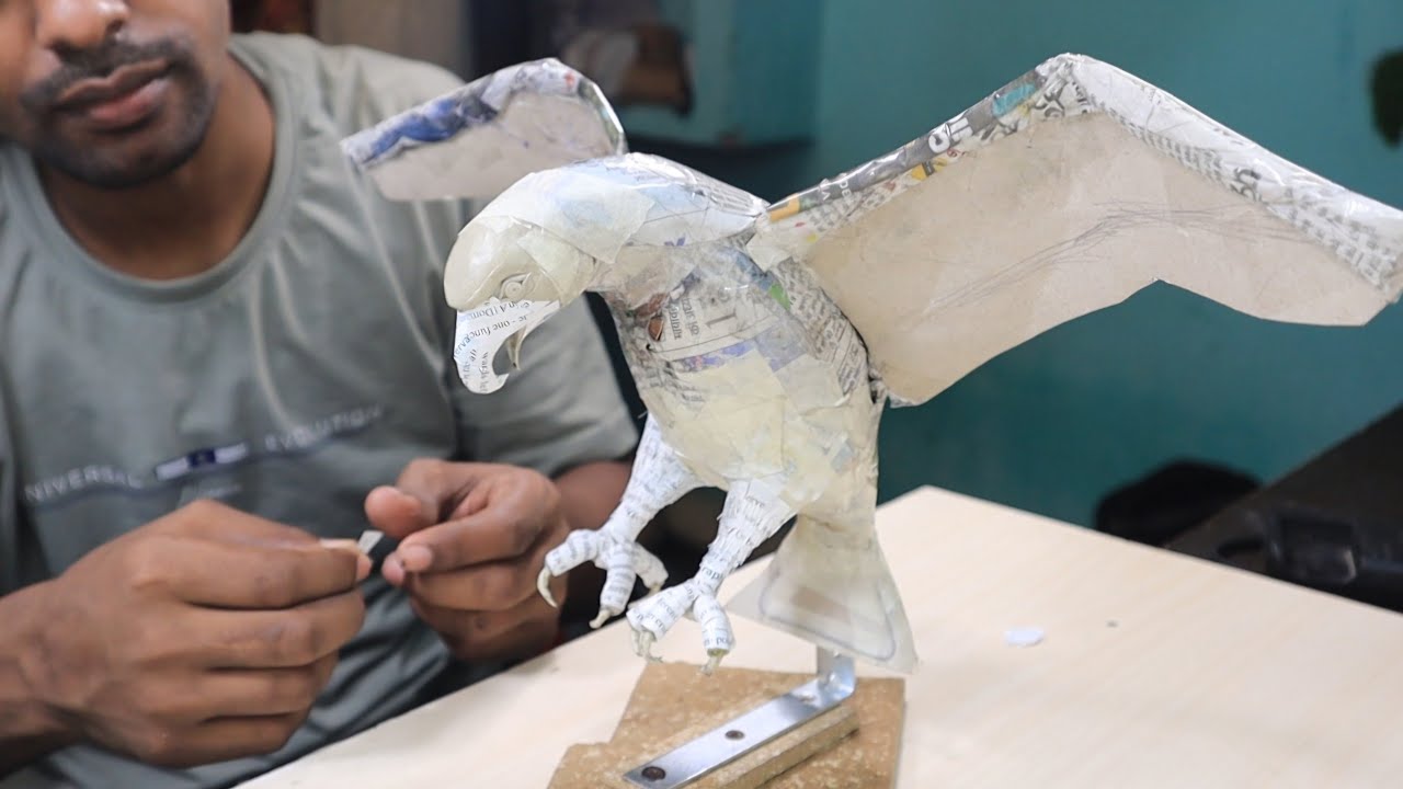 How to make Eagle Sculpture from Newspaper | Paper mache Craft | Bookworm 📚