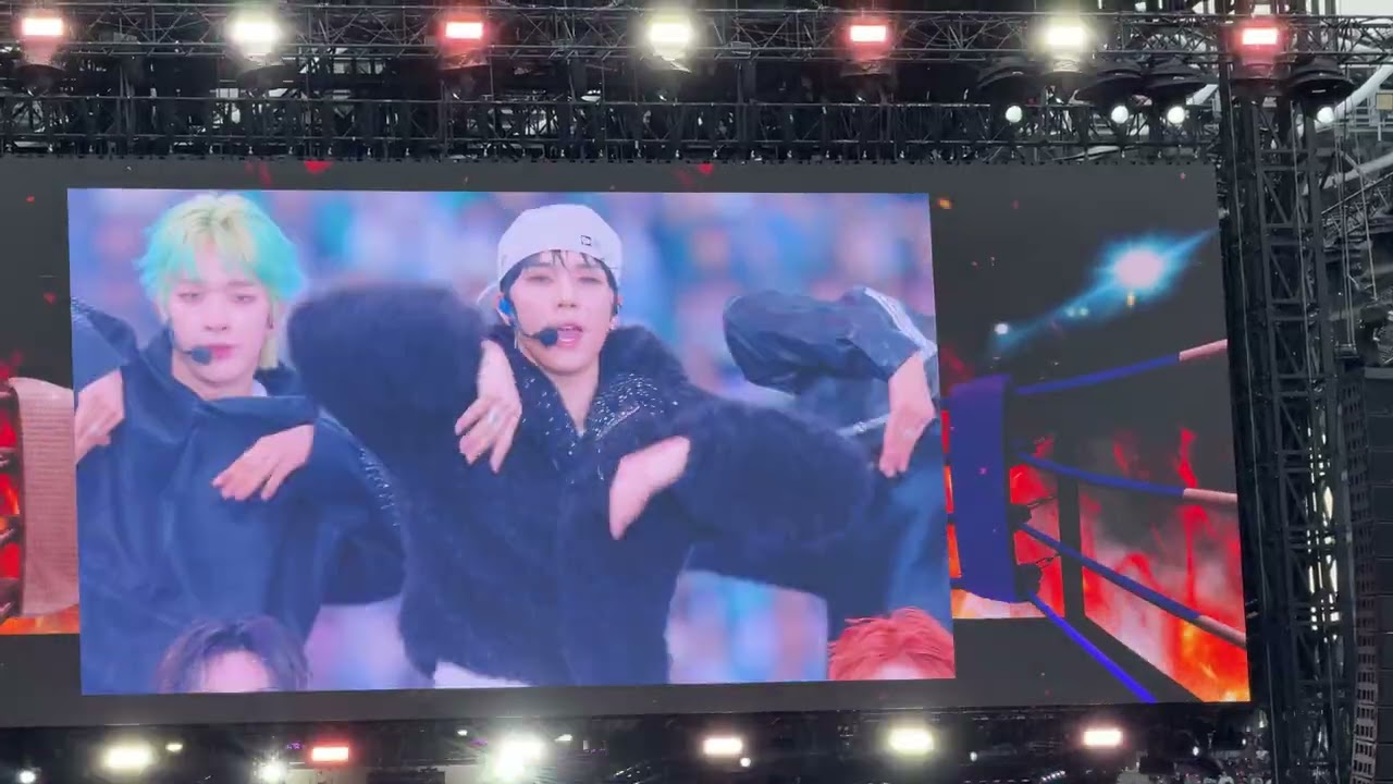 NEXZ - Beat-Boxer (251206_ 2025 Asia Artist Awards IN KAOHSIUNG)