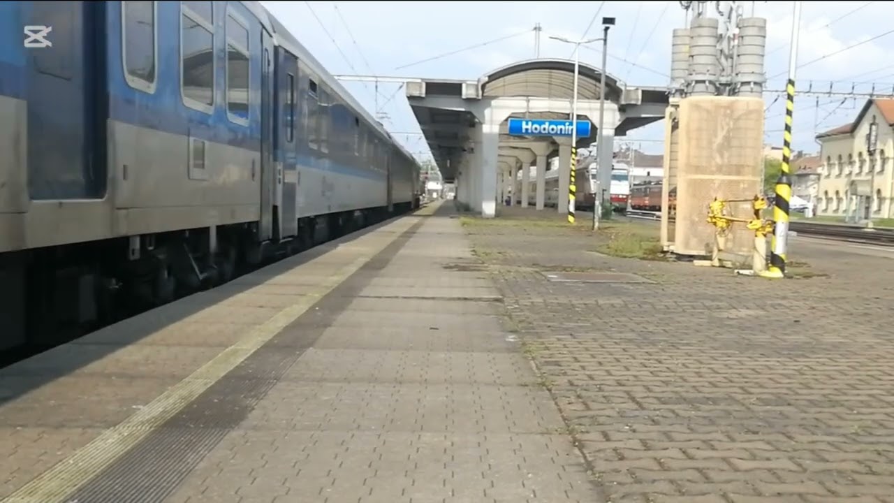 Lokomotivy řady 242 Plecháč u ČD Locomotive class 242 Plecháč at ČD 