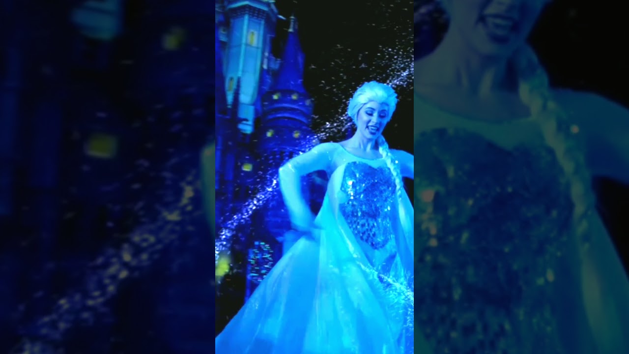 #princess Elsa Dancing #princess Elsa #Disney land #frozen Sisters