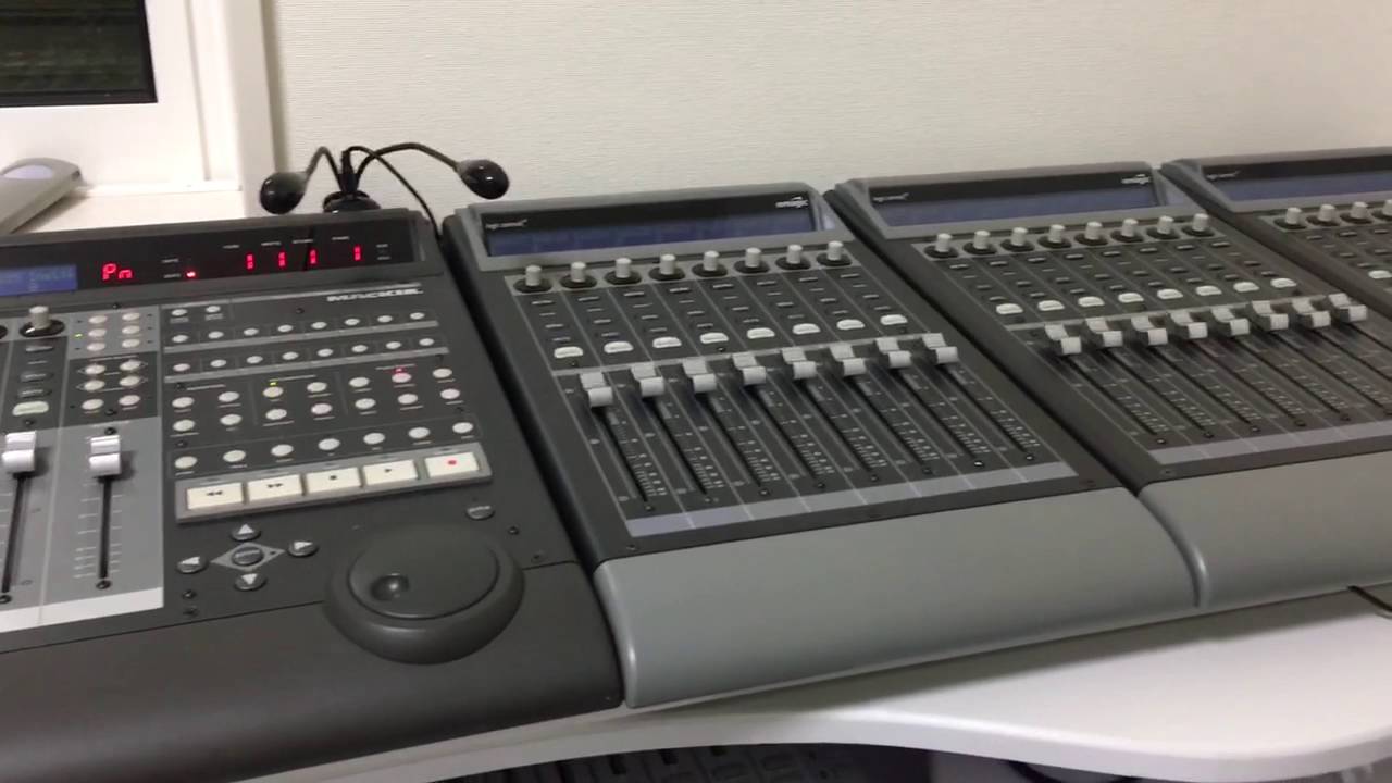 Mackie Control + Extender x4