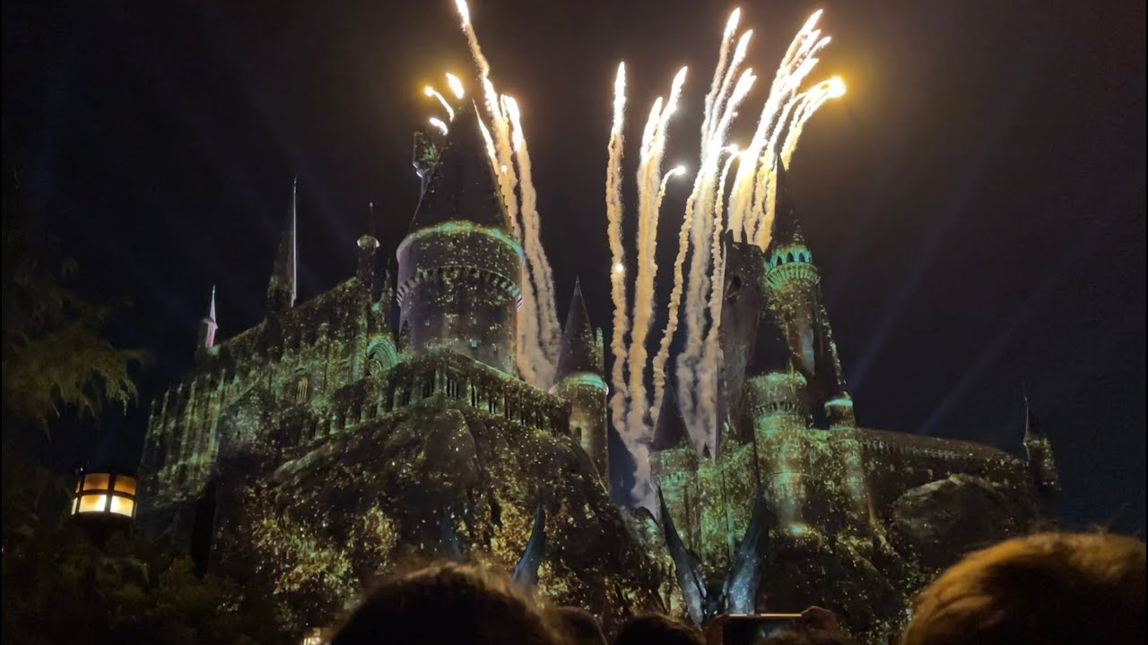 🇺🇸Universal Studios, Hollywood: the Nighttime Lights at Hogwarts Castle POV