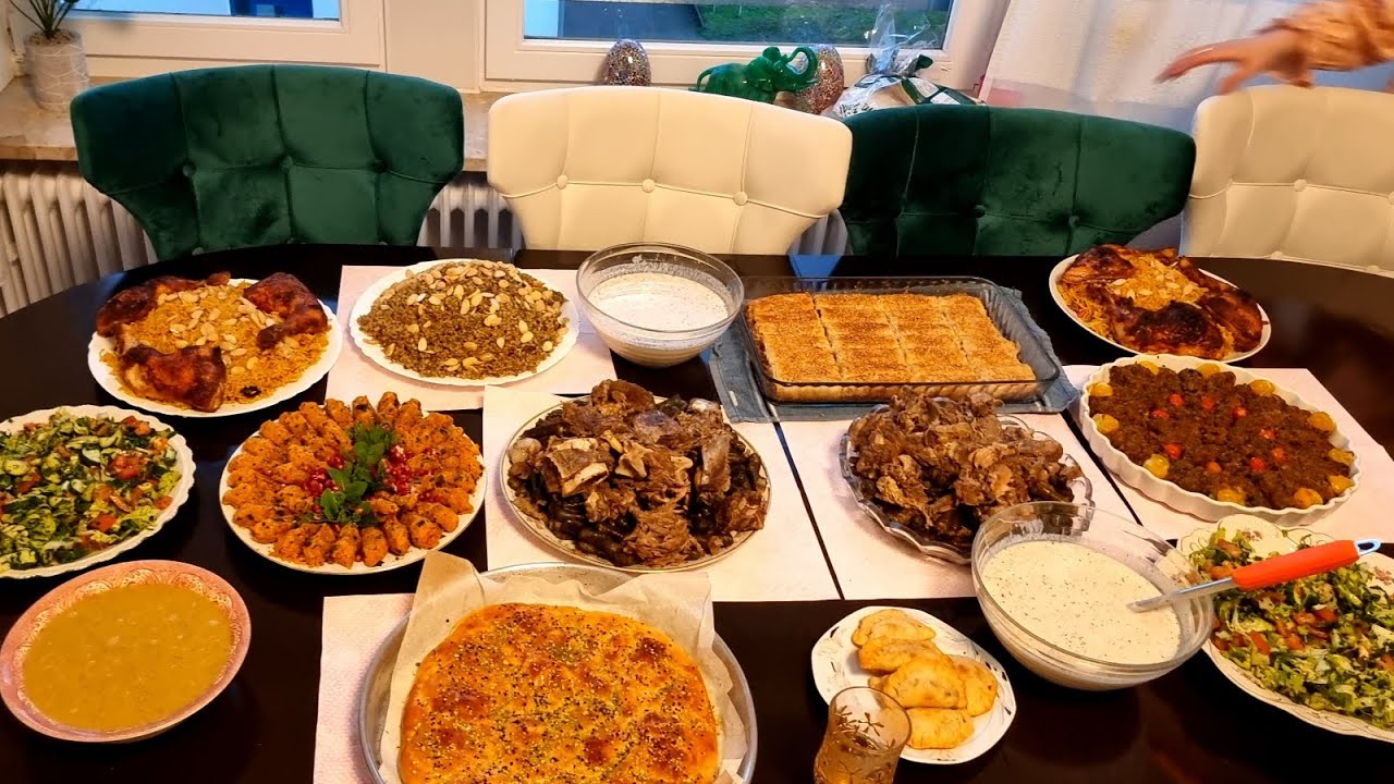 تاني يوم رمضان عزمت حالي وعيلتي عند أخي وأطيب الأكلات من تحت ديات مرت أخي #رمضان_كريم