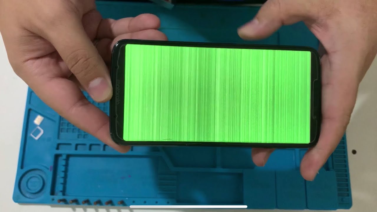 Moto Z3 Play display manchado e com listras verdes / Como resolver (passo a passo )
