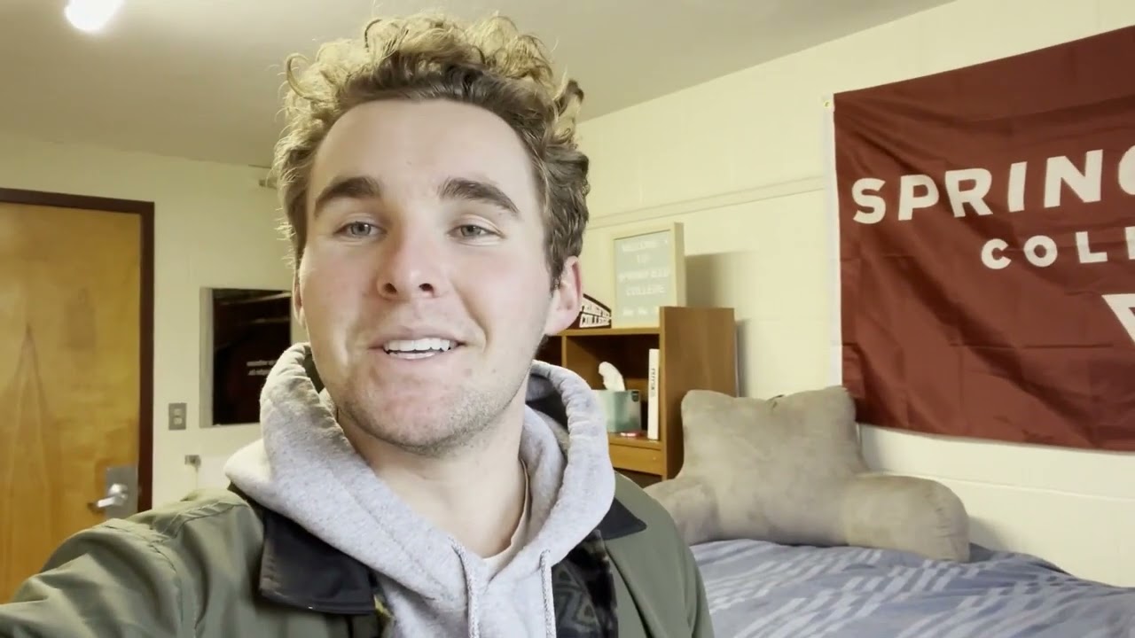 Tour of Reed Hall (First-Year Housing) at Springfield College