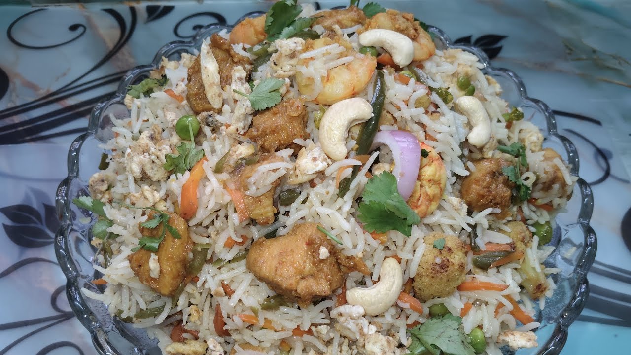 মিক্সড ফ্রায়েড রাইস। #food#delicious#lunch#recipe.