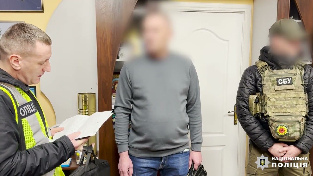 У Вінниці поліція та СБУ викрили керівника комунальної установи і працівників медустанови на хабарі