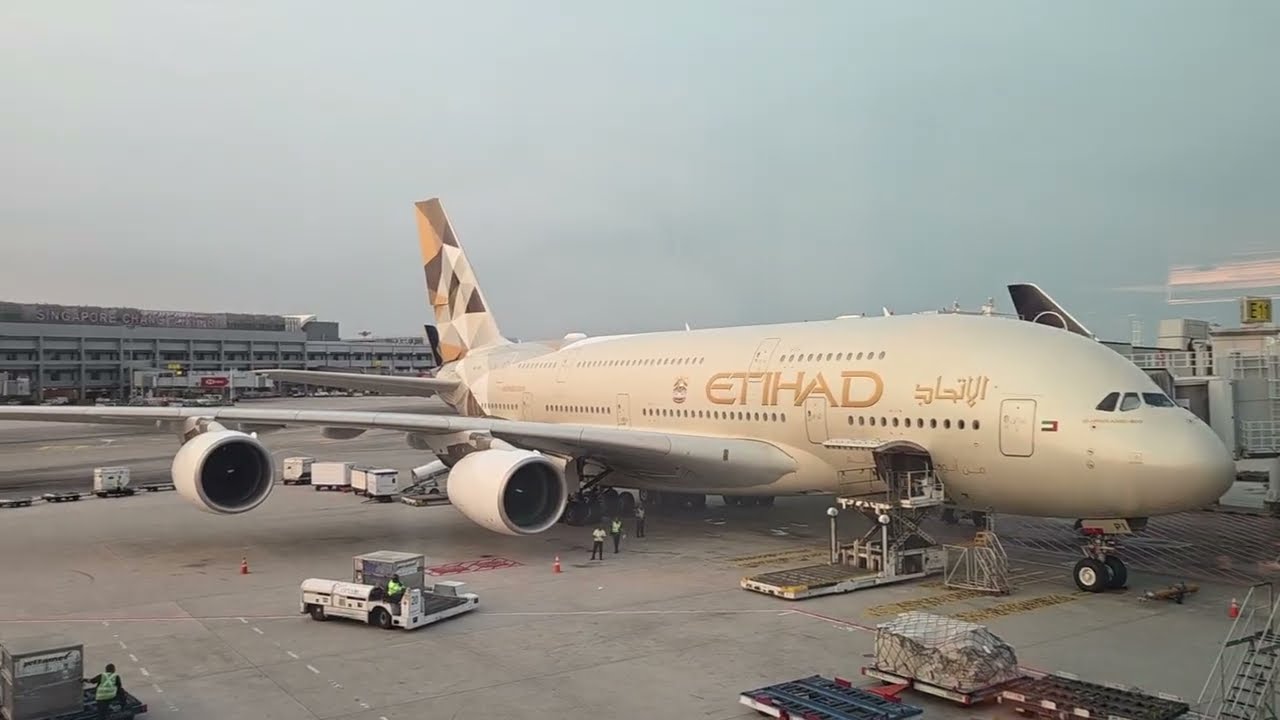Etihad Airbus 380 Singapore to Abu Dhabi