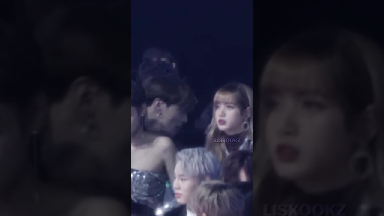Lisa reaction when Jk was so close to her 💗  #liskook #lizkook #lisa #jungkook