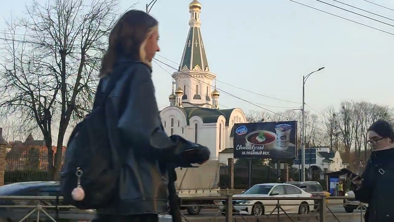 Калининград. Россия 2026. Люди. Улицы города. Погода. Март. 