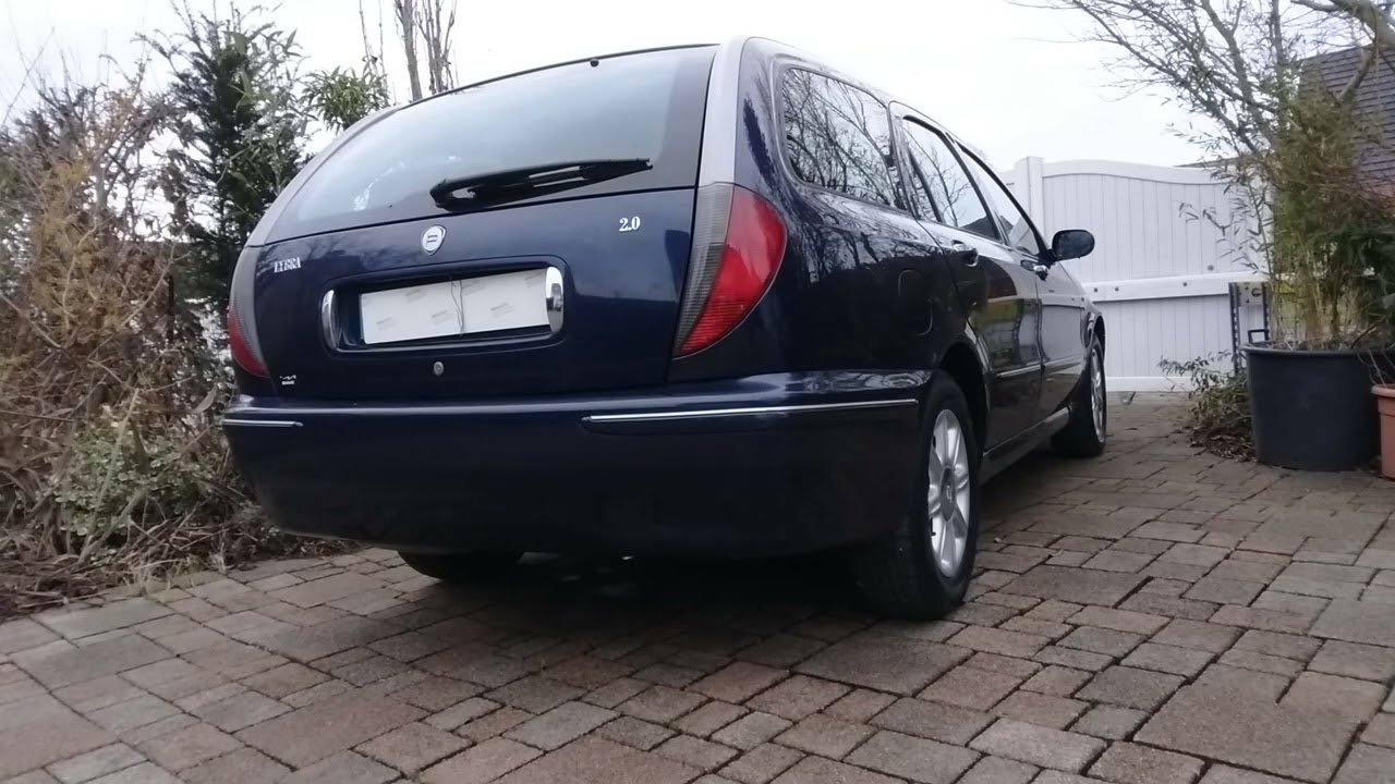 Mad Land :  Lancia Lybra 5 cylindres 2.0L 20V 150cv, full mad.