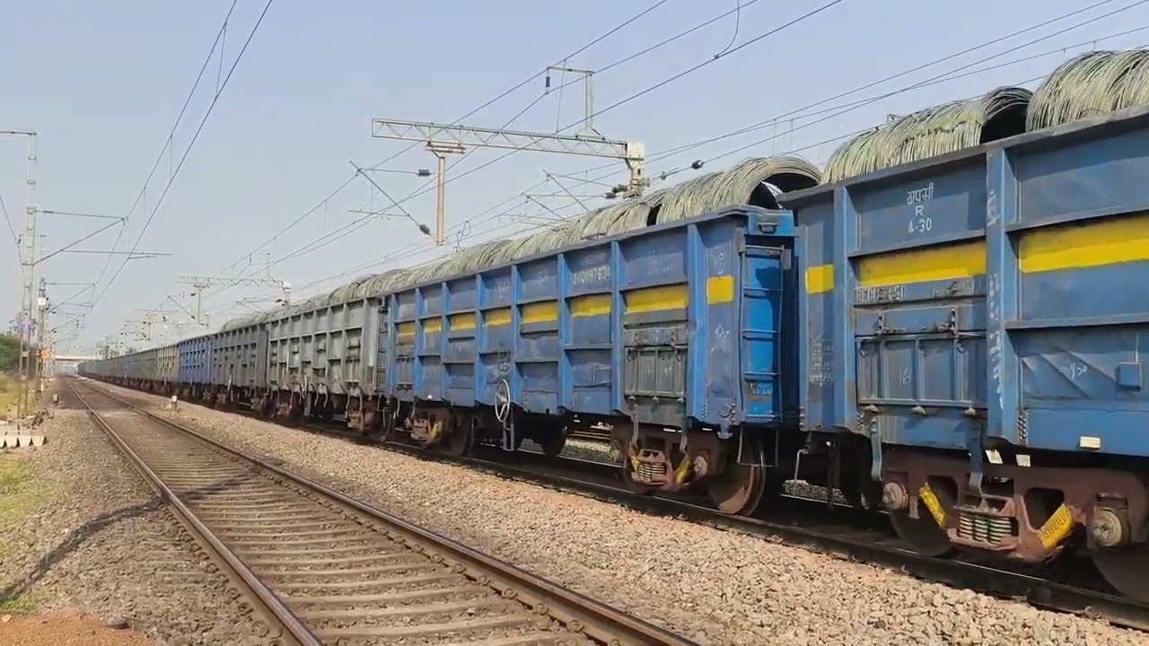 CNB WAG9 WITH BOST FREIGHT CROSSING SPJ WAP7 WITH 18190 TATANAGAR EXPRESS 