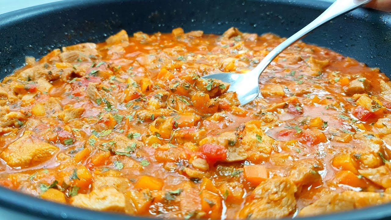 Paprikaš sa mesom i povrćem. Jednostavan i provjereno dobar recept.