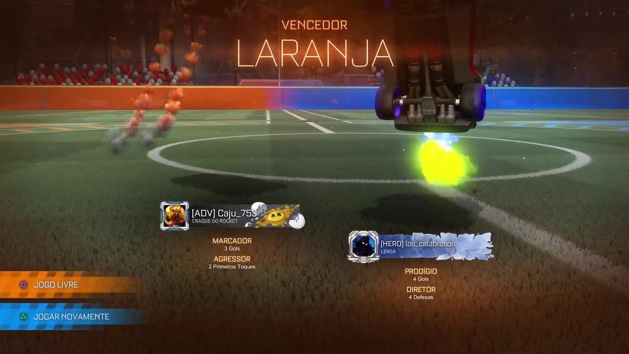 Jogando Rocket League