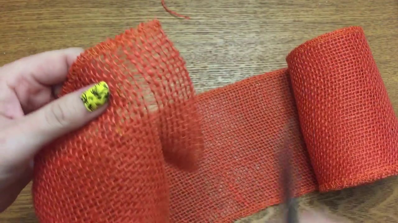 Everyday Crafting: How To Cut Burlap So It Doesn't Fray