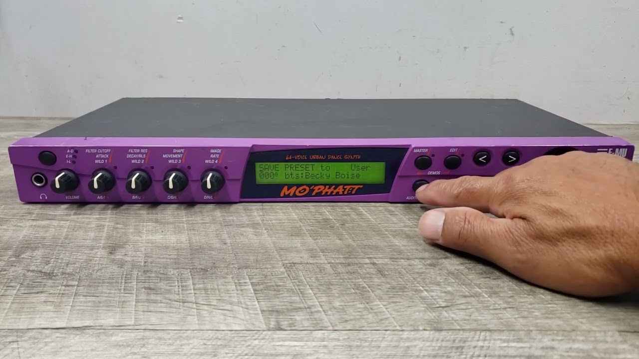 E-MU Ensoniq 9111 Mo Phatt Urban Dance Synthesizer Professional Synth