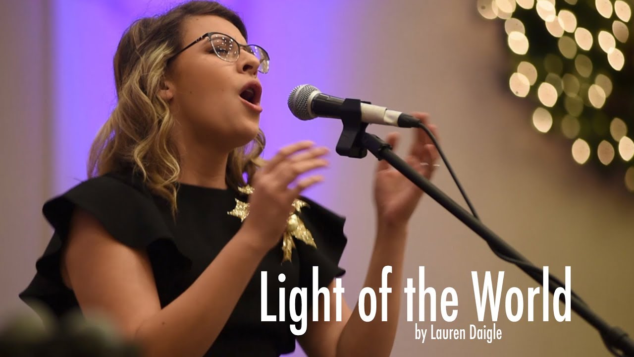 Light Of The World - Lauren Daigle (Cover by Emma Blurose)