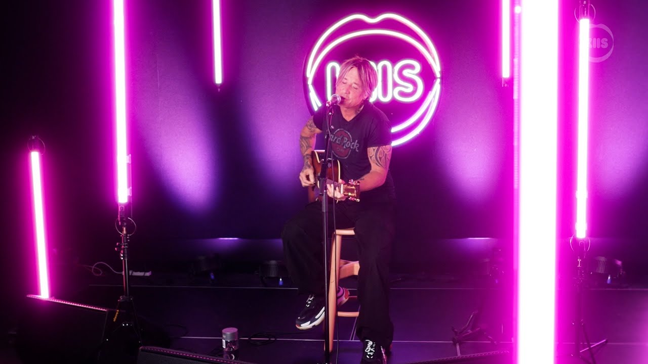 Keith Urban - we can't be friends (wait for your love) (Ariana Grande Cover)