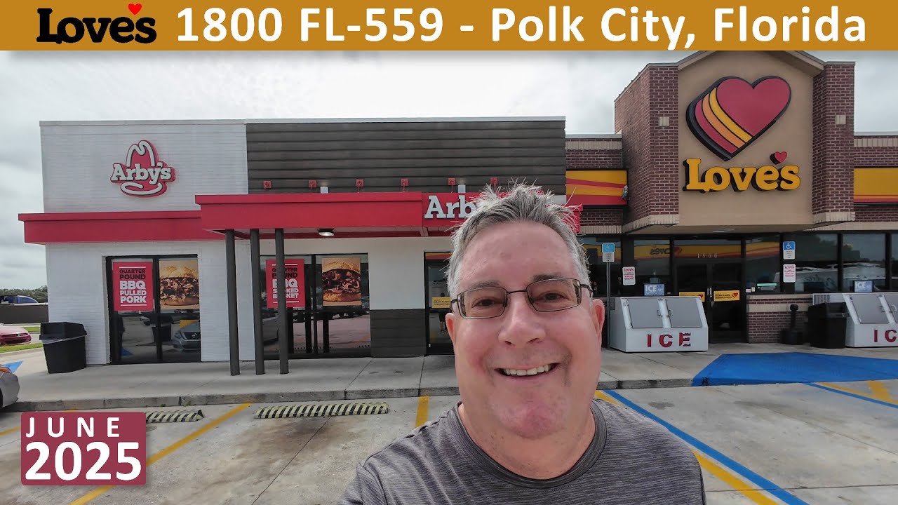 Остановка Love's Travel в Полк-Сити, Флорида, 1800 FL-559 — Arby's, стоянка для грузовиков, магаз...