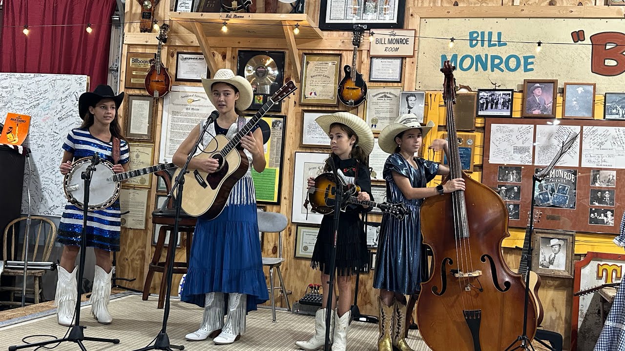 Honey You Don’t Know My Mind - At Bill Monroe’s Bluegrass Hall of Fame| Alaskan Sunnyside Sisters