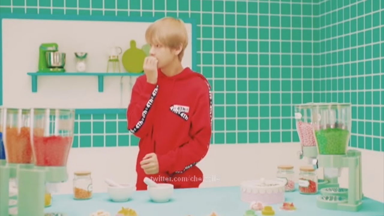 KIM TAEHYUNG (태형 BTS) BEING BULLIED