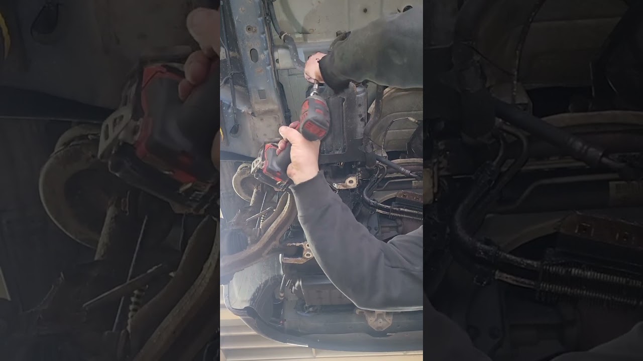 2006 Chrysler Town and Country rack and pinion, steering rack, replacement 