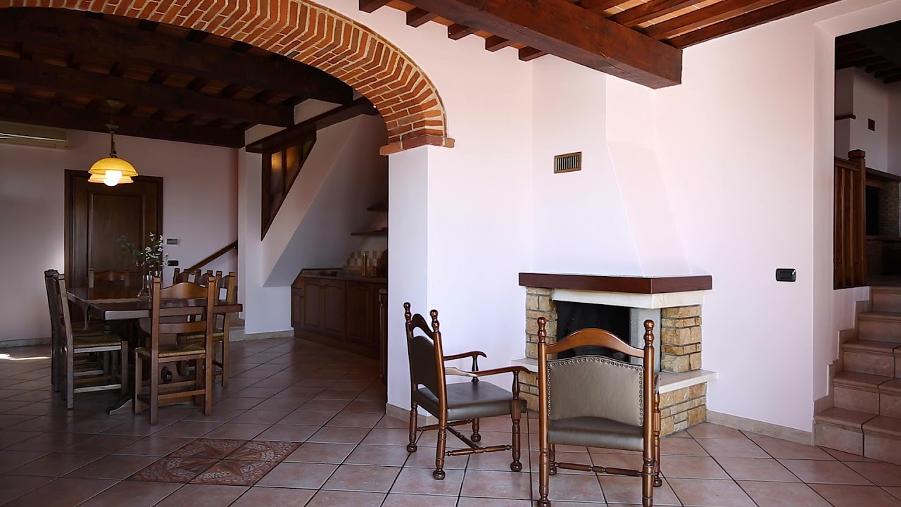 Una casa in vendita in Toscana per vivere  tra Pace, Olivi e Panorama.