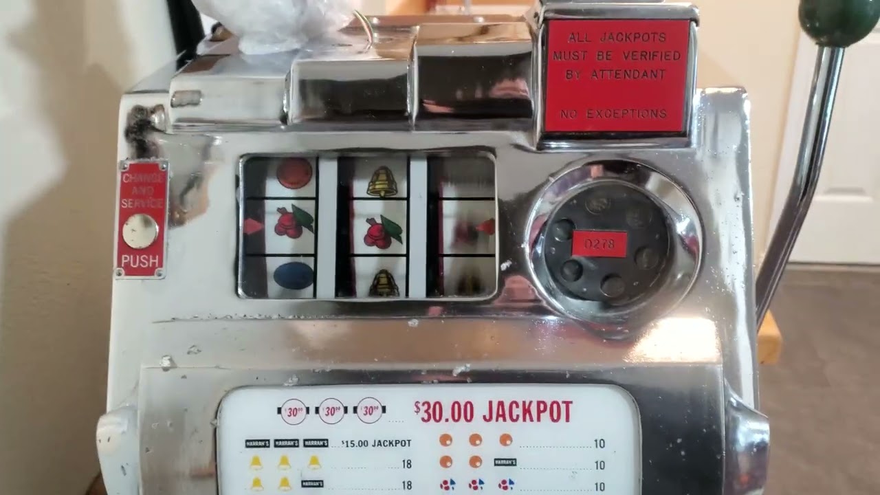 10 cent PACE Antique Slot Machine from HARRAS
