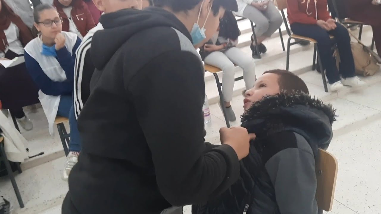 مقطع قصير من مسرحية 