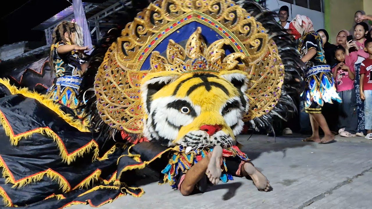 Barongan Galak Caplok Setanan Malam malam di Blerong Guntur