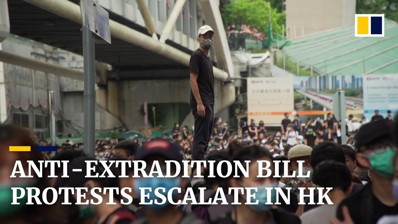 Scenes of defiance as protests escalate against Hong Kong's extradition bill