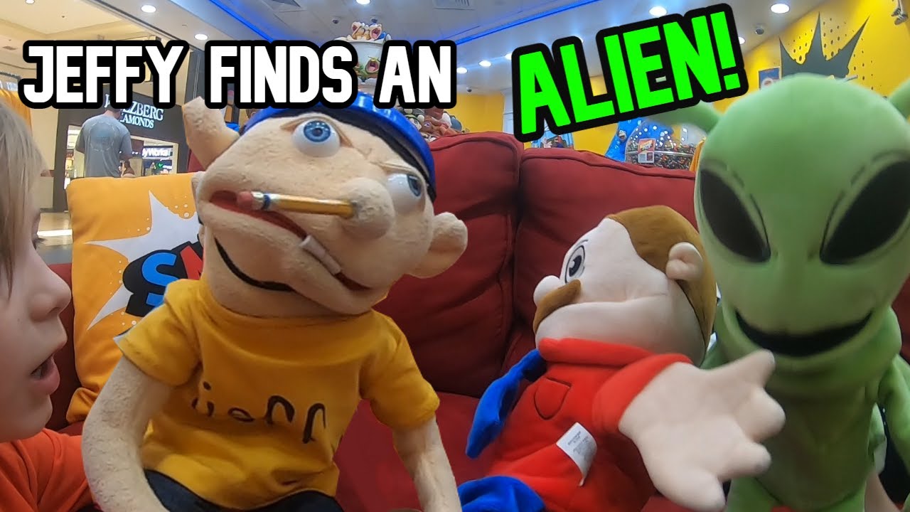 SML Store: Jeffy finds an Alien!